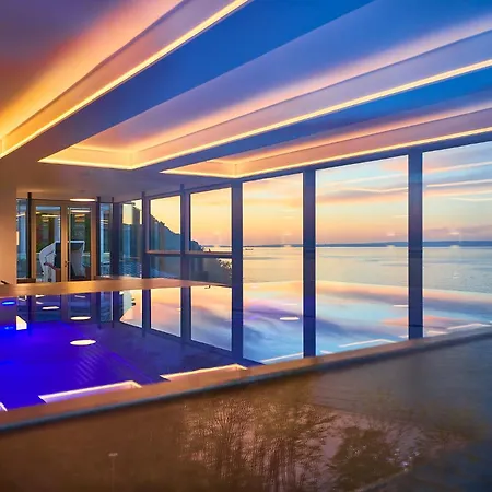 شقة First Lands End